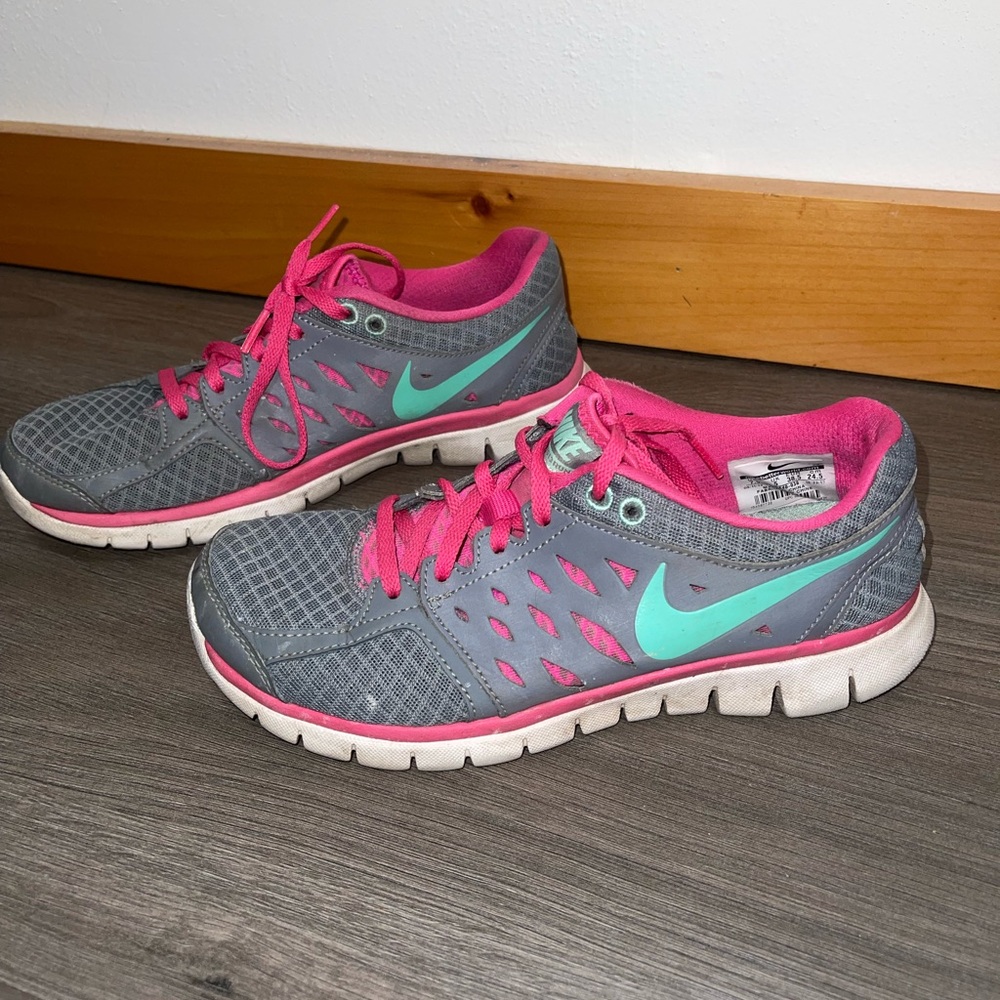 Nike Flex 2013 Run Gray Athletic Running Tennis Shoes Women's Size 7.5